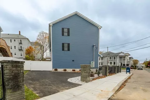 215 Earle St #1, Fall River, MA 02723 photo 2