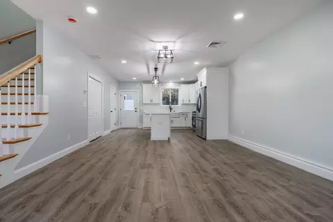 215 Earle St #1, Fall River, MA 02723 photo 4