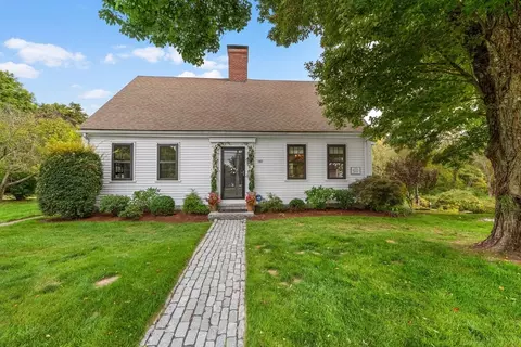 180 Elm St, Hanover, MA 02339