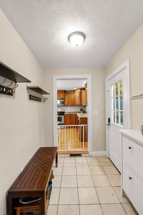 16 Pine St, Maynard, MA 01754 photo 10