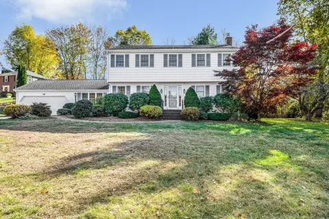 37 Berkeley Dr, Chelmsford, MA 01824