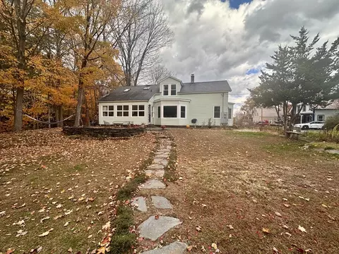 33 Williams St, Shelburne Falls, MA 01370