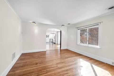 43 Pine St, Chicopee, MA 01020 photo 22