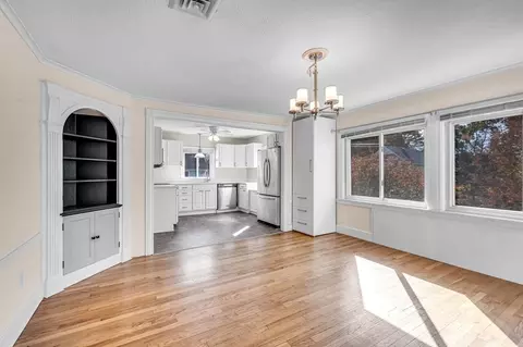 43 Pine St, Chicopee, MA 01020 photo 24