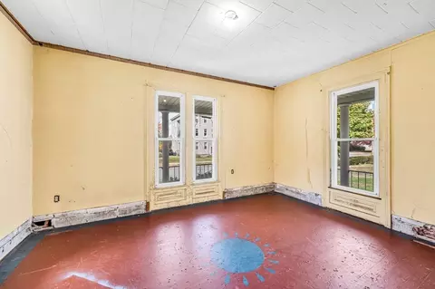 43 Pine St, Chicopee, MA 01020 photo 19