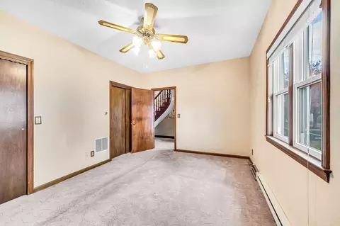 43 Pine St, Chicopee, MA 01020 photo 17