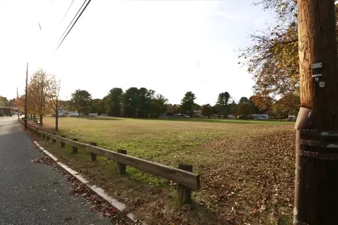 Exterior - 27 Sloane Dr, Framingham, MA 01701 photo 3 of 3