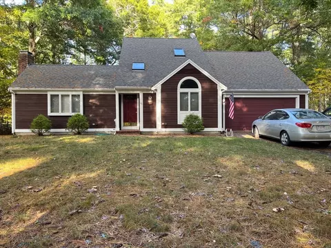 46 Foxworth Ln, Kingston, MA 02364