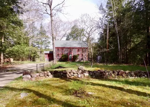 53 Laurel Lake Rd, Royalston, MA 01368