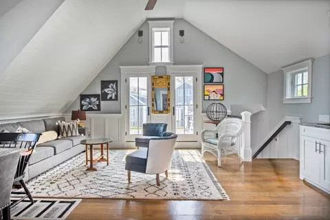 600 Commercial St UNIT 3, Provincetown, MA 02657