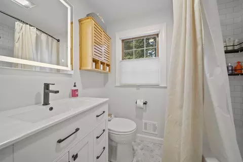 33 Ritchie Rd, Lynn, MA 01904 photo 16