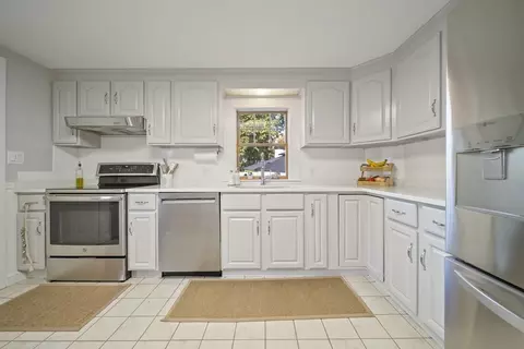 33 Ritchie Rd, Lynn, MA 01904 photo 8