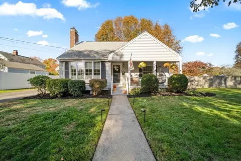 33 Ritchie Rd, Lynn, MA 01904 photo 3
