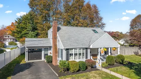 33 Ritchie Rd, Lynn, MA 01904