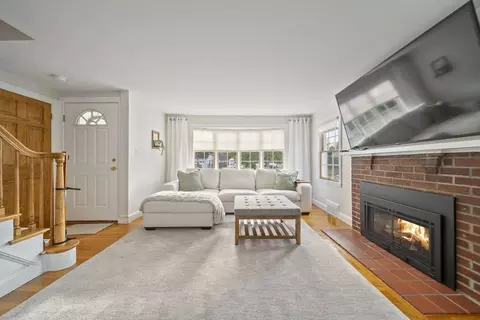 33 Ritchie Rd, Lynn, MA 01904 photo 5