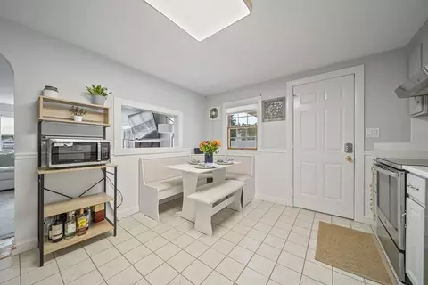 33 Ritchie Rd, Lynn, MA 01904 photo 12