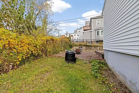 Exterior - 98 Bradford St, Everett, MA 02149 photo 4 of 7