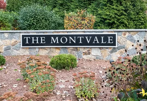 200 Ledgewood Dr #505, Stoneham, MA 02180
