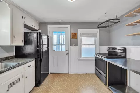 5 Birch Hill Rd, Worcester, MA 01606 photo 2