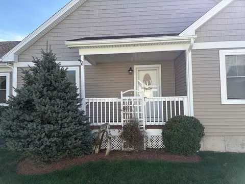 67 Virginia Dr #67, Rochdale, MA 01542