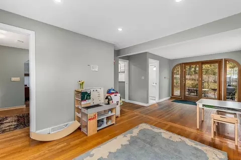 34 Cranberry Ln, Dedham, MA 02026 photo 11