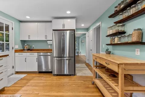34 Cranberry Ln, Dedham, MA 02026 photo 14