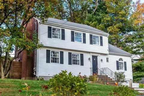 34 Cranberry Ln, Dedham, MA 02026 photo 3