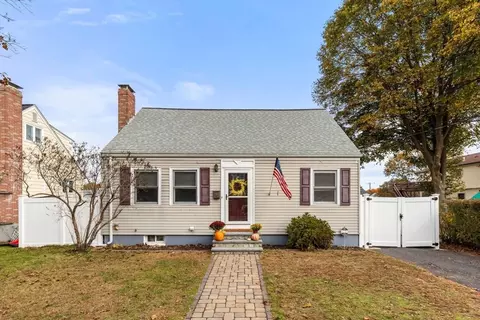 85 Como Rd, Boston, MA 02136
