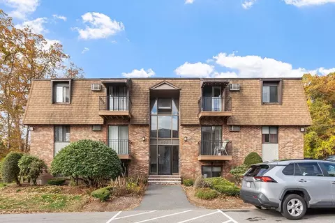 655 W Lowell Ave #6, Haverhill, MA 01832