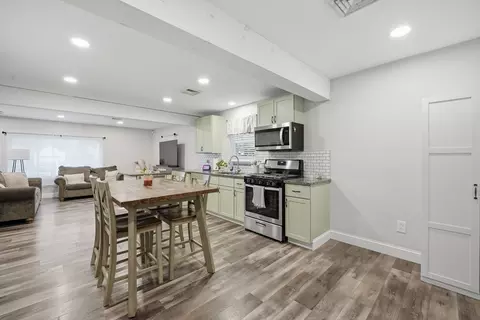 99 Lehigh St, Springfield, MA 01104 photo 11