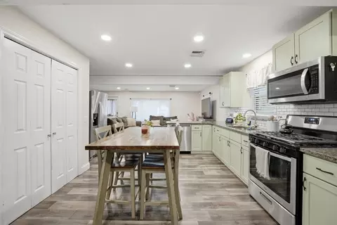 99 Lehigh St, Springfield, MA 01104 photo 12