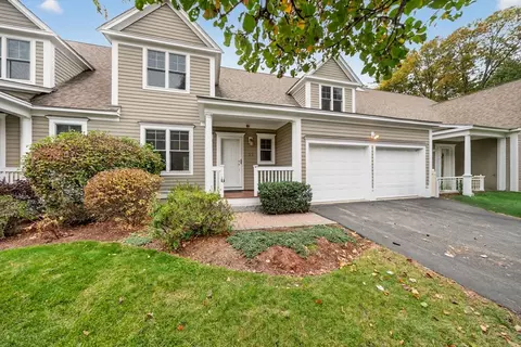 22 Sanctuary Ln #22, Hopkinton, MA 01748