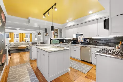 103 Bridge St #2, Salem, MA 01970