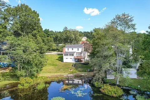 32 Woodside Rd, Winchester, MA 01890