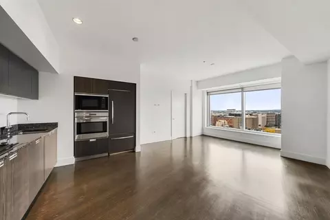110 Stuart St #19H, Boston, MA 02116