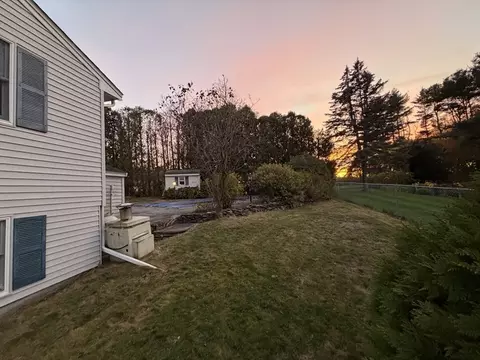 26 Mohawk St, Danvers, MA 01923 photo 6