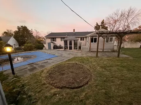 26 Mohawk St, Danvers, MA 01923 photo 8