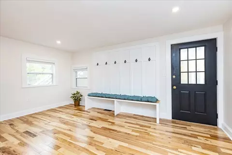 39 Trask St, Beverly, MA 01915 photo 12