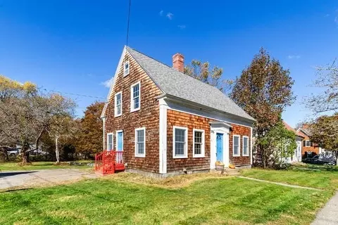 63 Southern Ave, Essex, MA 01929