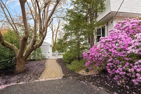 29 Station St, Sharon, MA 02067 photo 3