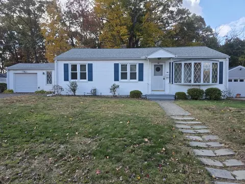 80 Ann St, Chicopee, MA 01020
