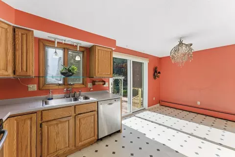 6 Emily Ln, Easthampton, MA 01027 photo 9