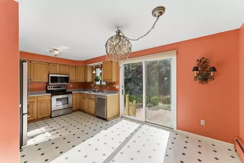 6 Emily Ln, Easthampton, MA 01027 photo 8