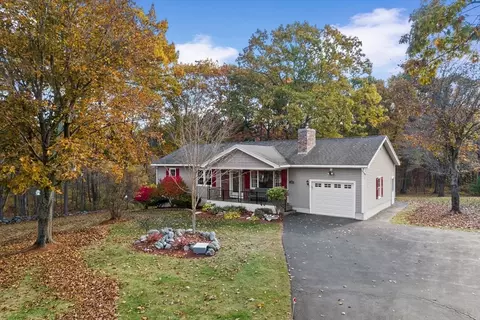 128 West St, Methuen, MA 01844
