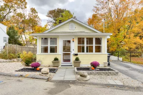 20 Alpine Trl, Auburn, MA 01501