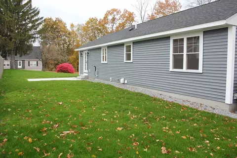 30 Maple St, Hudson, MA 01749 photo 5