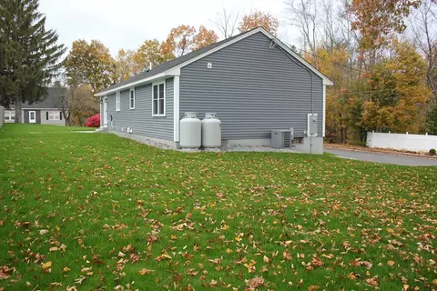 30 Maple St, Hudson, MA 01749 photo 6