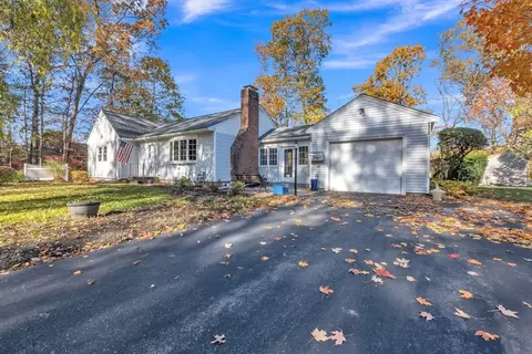 Exterior - 4 Taylor Rd, Maynard, MA 01754 photo 3 of 7