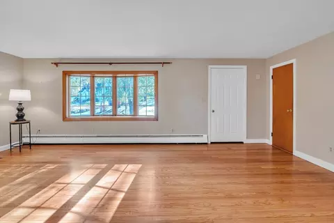 Living - 4 Taylor Rd, Maynard, MA 01754 photo 6 of 8