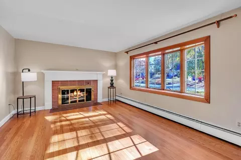 Living - 4 Taylor Rd, Maynard, MA 01754 photo 3 of 8